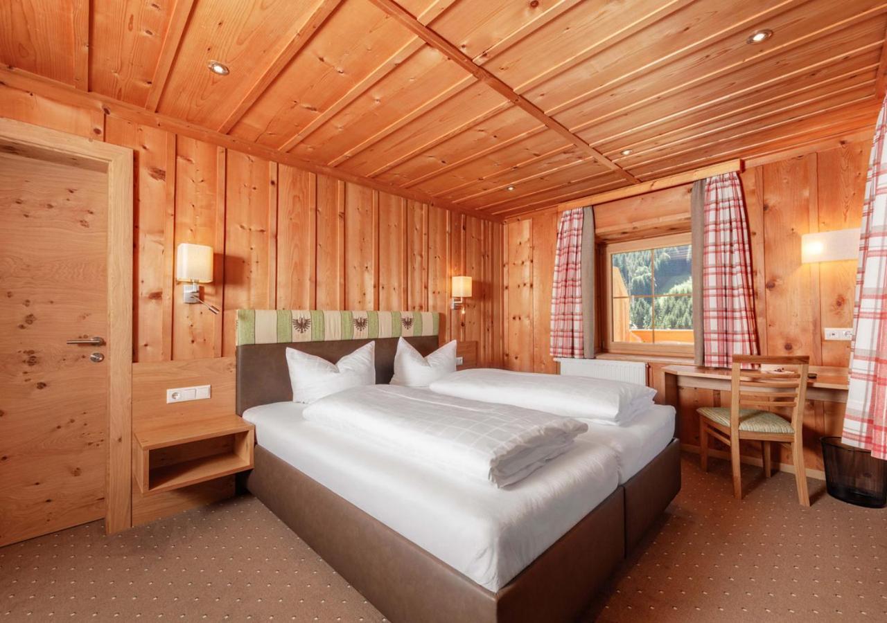 Landgasthof Adler Hinterhornbach Екстер'єр фото