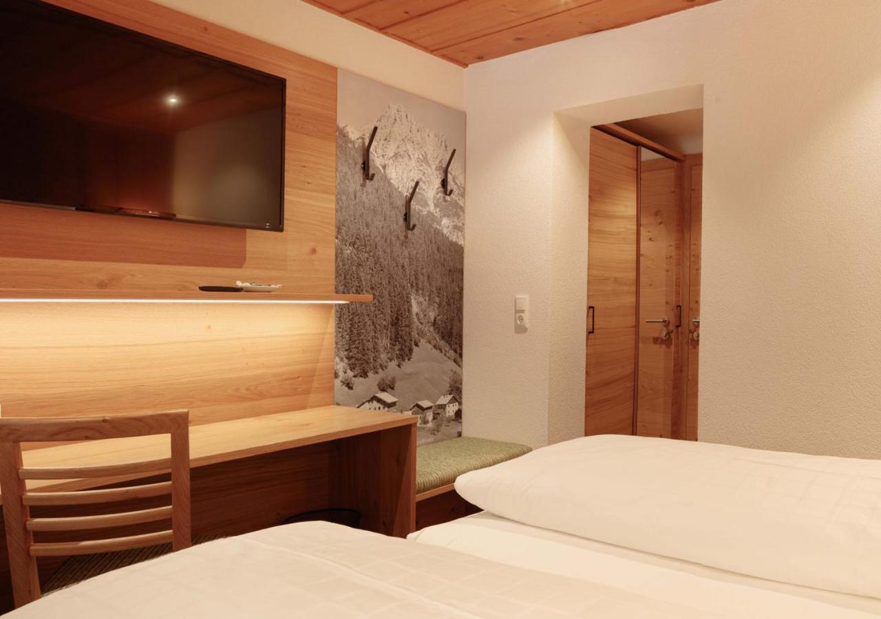 Landgasthof Adler Hinterhornbach Екстер'єр фото