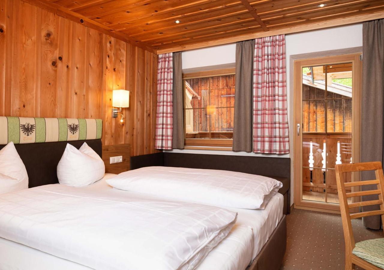 Landgasthof Adler Hinterhornbach Екстер'єр фото